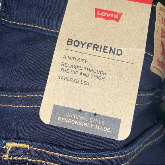 NWT Levi Boyfriend Dark Denim Jeans Size 28 x 30 - Picture 4 of 7